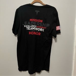 Tesla U.S. Veteran T-Shirt - Black/Red L